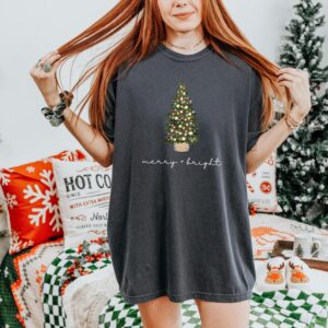 vintage christmas t shirt merry and bright design with christmas tree graphic for holiday celebrations and winter gatherings 745gi