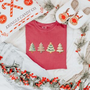 vintage christmas t shirt merry and bright design with holiday theme for bakers winter sweatshirt and cookie lovers bhebh