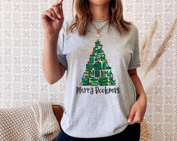 vintage christmas t shirt merry bookmas tee for book lovers featuring librarian design ideal for holiday parties and festive gatherings pzorj