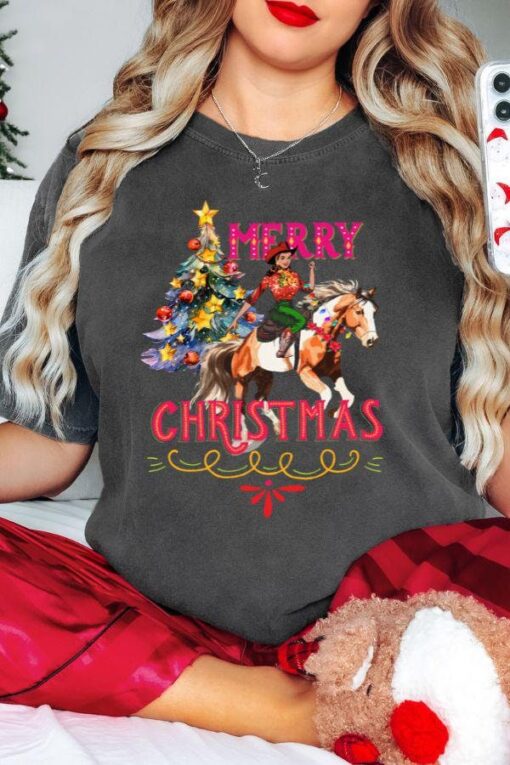 vintage christmas t shirt merry christmas cowgirl graphic tee retro western design for cowboy christmas celebrations pbq1h