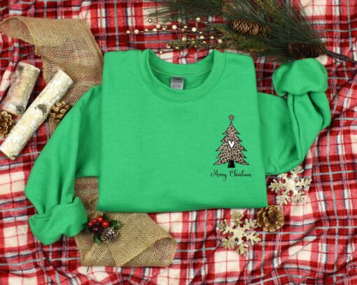 vintage christmas t shirt merry christmas tree design for family gatherings comfortable fit ideal for women rmumh scaled