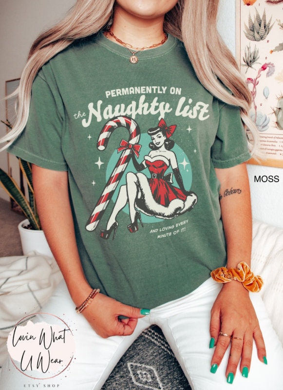 vintage christmas t shirt naughty list design funny retro holiday top oversized comfort colors tee for trendy xmas celebrations brquz