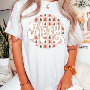 vintage christmas t shirt retro checkered design oversized holiday tee featuring merry christmas tree for family gatherings etndt