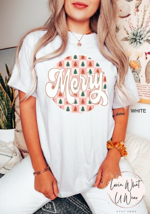 vintage christmas t shirt retro checkered design oversized holiday tee featuring merry christmas tree for family gatherings etndt