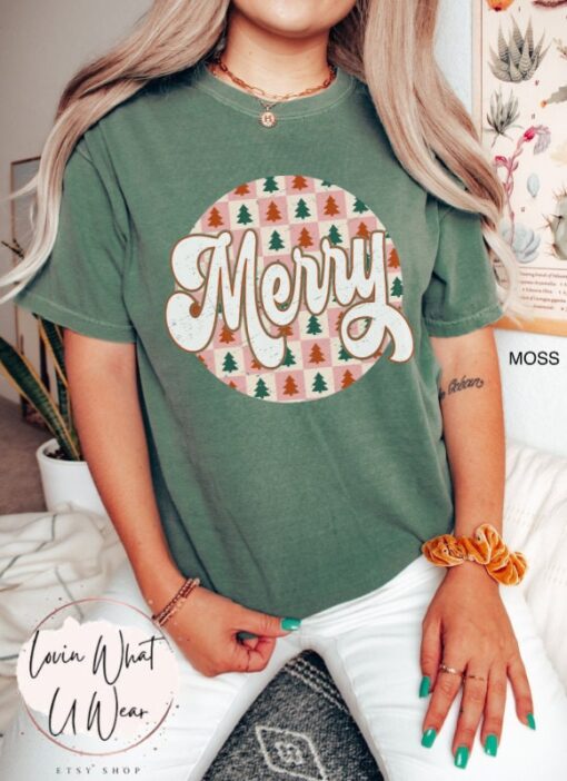 vintage christmas t shirt retro checkered design oversized holiday tee featuring merry christmas tree for family gatherings jhmdg