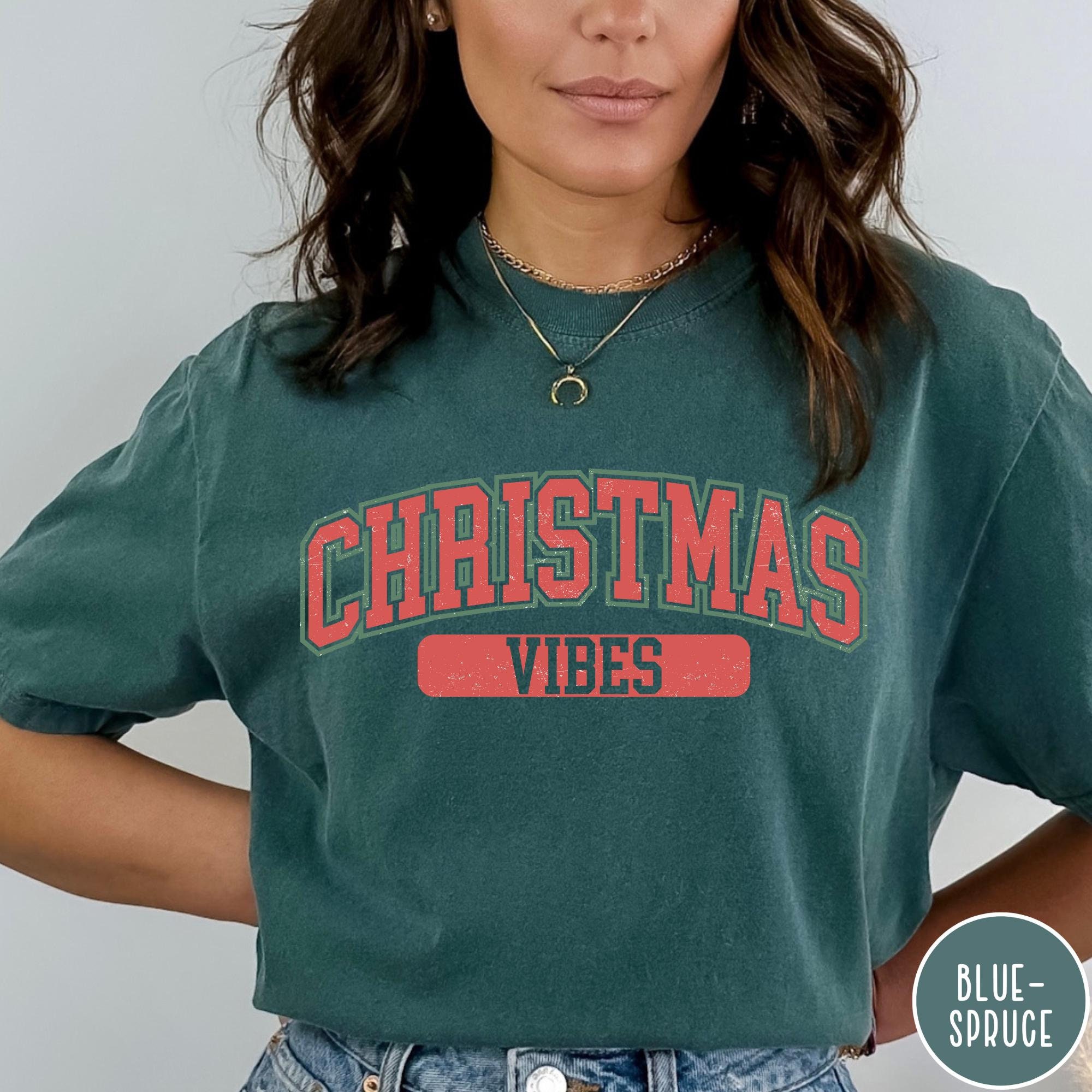 vintage christmas t shirt retro design comfort colors womens holiday tee with fun graphics for winter celebrations and festive gatherings ylnjq