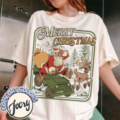 Vintage Christmas T Shirt Retro Santa Claus Design Classic Holiday Shirt for Men and Women Ideal for Festive Gatherings