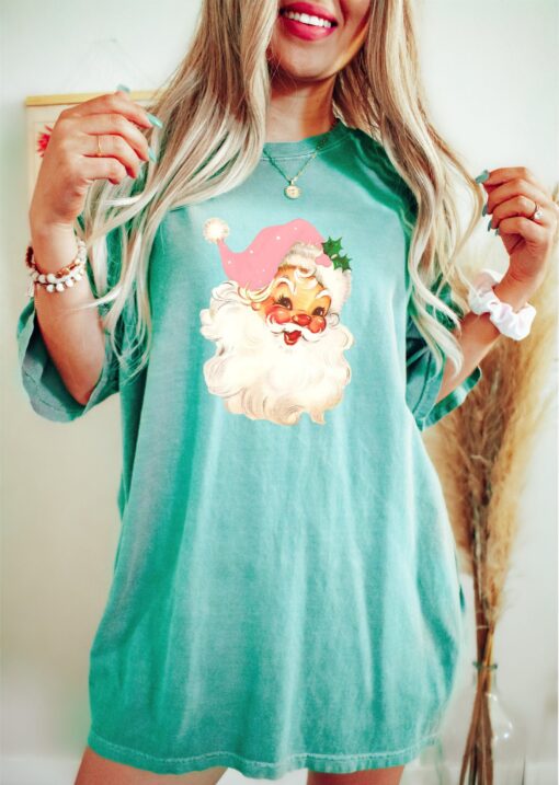 vintage christmas t shirt retro santa graphic classic design for trendy holiday parties and celebrations qnfla scaled