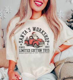vintage christmas t shirt santas workshop retro design holiday apparel for women ui43l scaled