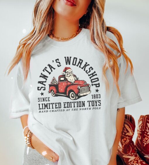 vintage christmas t shirt santas workshop retro design holiday apparel for women uu5c6