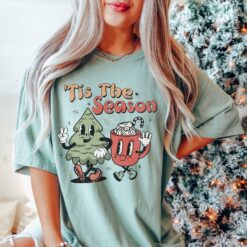 Vintage Christmas T Shirt Tis the Season Retro Design Comfort Colors Holiday Apparel for Festive Celebrations and Casual Wear