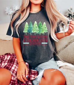 vintage christmas t shirt tree tops glisten design funny crewneck for teachers unique holiday apparel xmas tree graphic tee twinu scaled