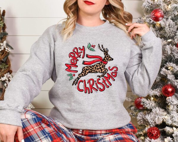 vintage christmas t shirt with cute deer design for family celebrations and holiday gatherings fjojy scaled