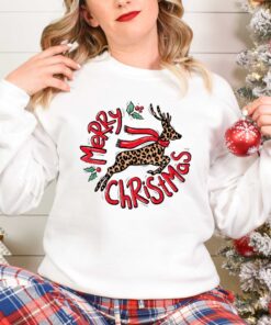 vintage christmas t shirt with cute deer design for family celebrations and holiday gatherings zbnph scaled