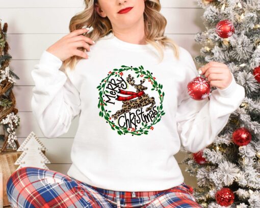 vintage christmas t shirt with cute deer design for women fun holiday apparel for festive outfits and celebrations xeo5g scaled