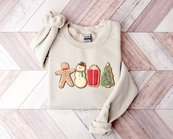 vintage christmas t shirt with gingerbread design for family gatherings and holiday celebrations 9dir1 scaled