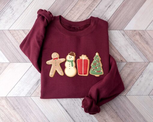 vintage christmas t shirt with gingerbread design for family gatherings and holiday celebrations gg7oz scaled