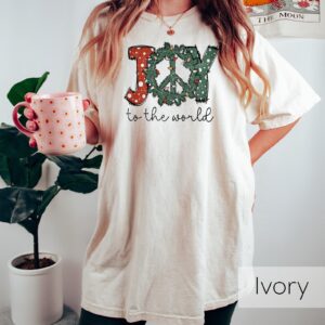 vintage christmas t shirt with peace sign design for holiday celebrations and parties funny xmas shirt for tree lovers hzgqr