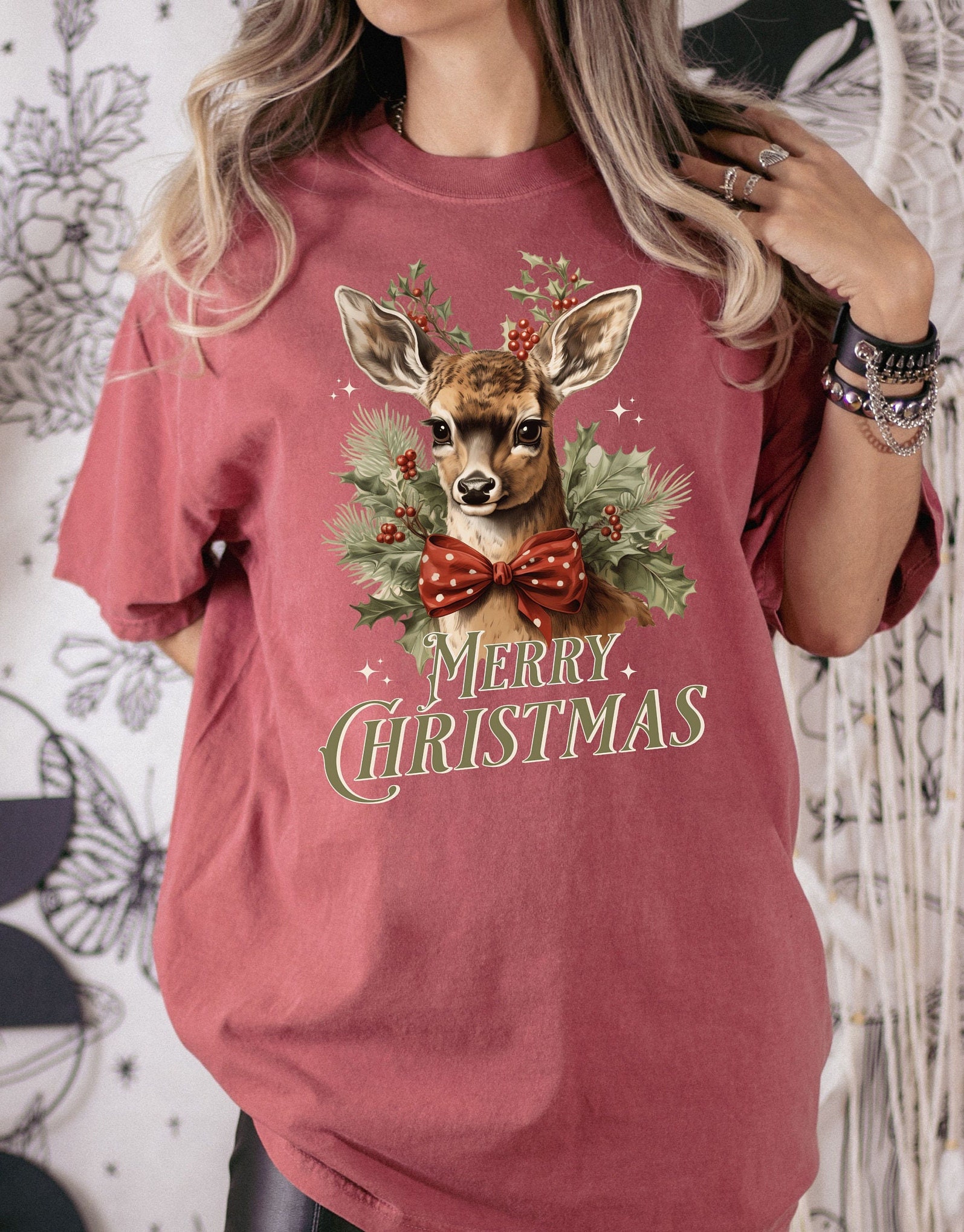 vintage christmas t shirt with reindeer design in comfort colors for a retro holiday look f9kmg