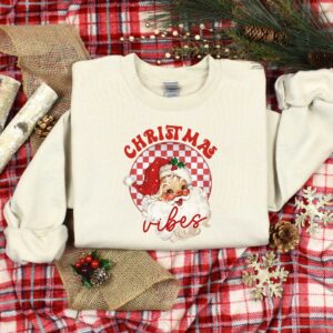 vintage christmas t shirt with retro santa design for holiday celebrations and new year gatherings of2lk scaled