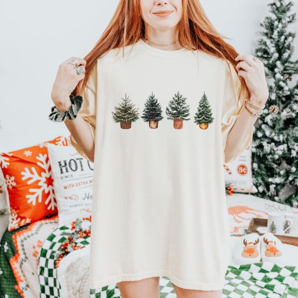 vintage christmas tree sweatshirt rustic holiday design comfortable winter apparel xtsmw scaled