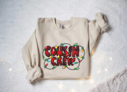 Vintage Cousin Crew Sweatshirt for Christmas Celebrations Comfortable Design for Family Gatherings and Holiday Spirit