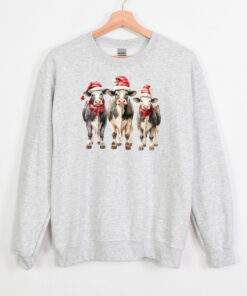 vintage cow sweatshirt for christmas featuring santa design western style crewneck with farm theme for holiday celebrations 0xgly scaled