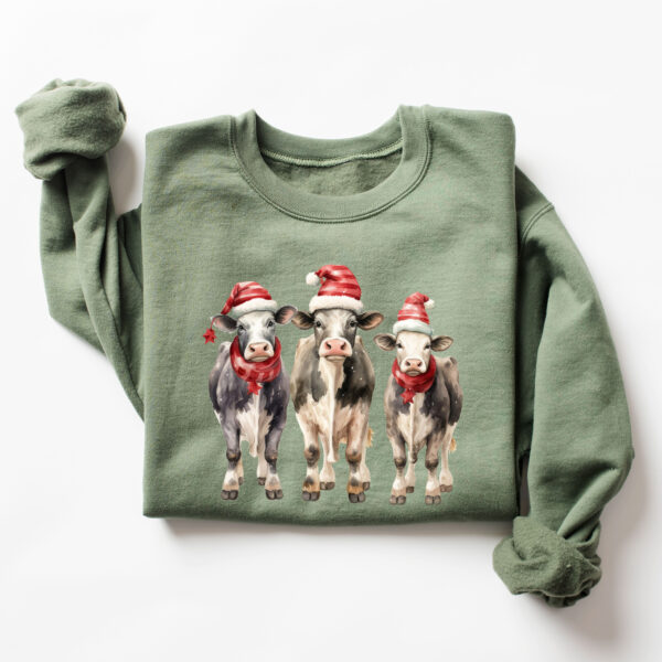 vintage cow sweatshirt for christmas featuring santa design western style crewneck with farm theme for holiday celebrations tvck5 scaled