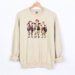 vintage cow sweatshirt for christmas featuring santa design western style crewneck with farm theme for holiday celebrations yqs2r