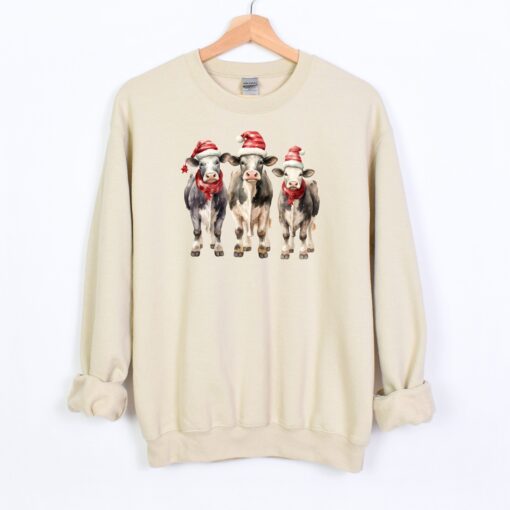 vintage cow sweatshirt for christmas featuring santa design western style crewneck with farm theme for holiday celebrations yqs2r scaled