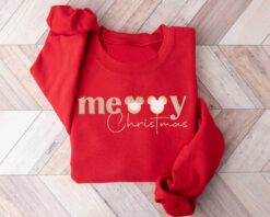 vintage disney christmas sweatshirt featuring mickey and minnie for holiday celebrations comfortable fit for disneyland fans 5mp5m scaled
