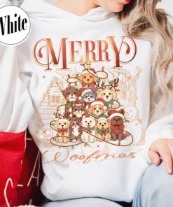 vintage dog christmas sweatshirt for dog moms featuring family and pet design ideal for holiday celebrations and dog lovers x2fzp