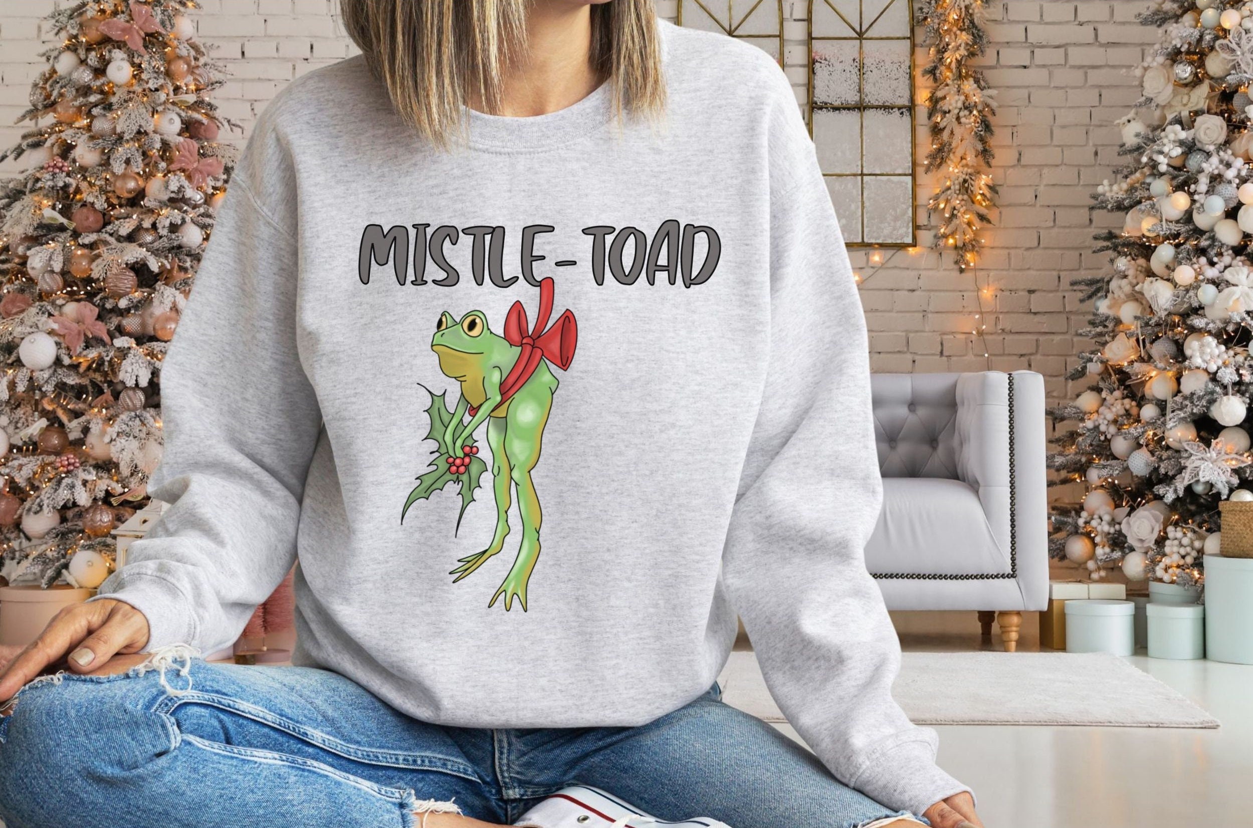 vintage frog christmas sweatshirt man i love frogs sweater cottagecore goblincore design with mistletoe frog graphic rhntf