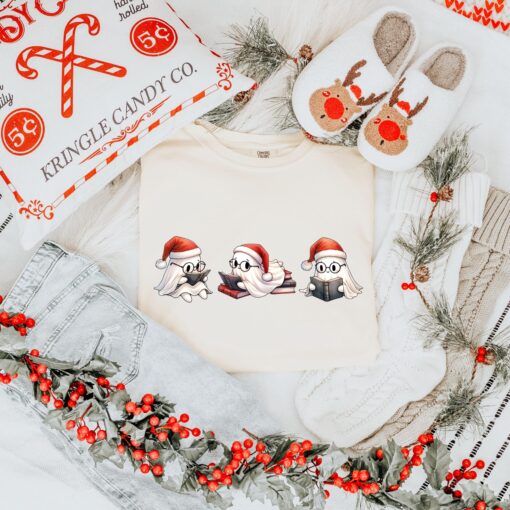 vintage funny christmas t shirt featuring ghosts reading books for holiday lovers spooky winter apparel oisgq scaled