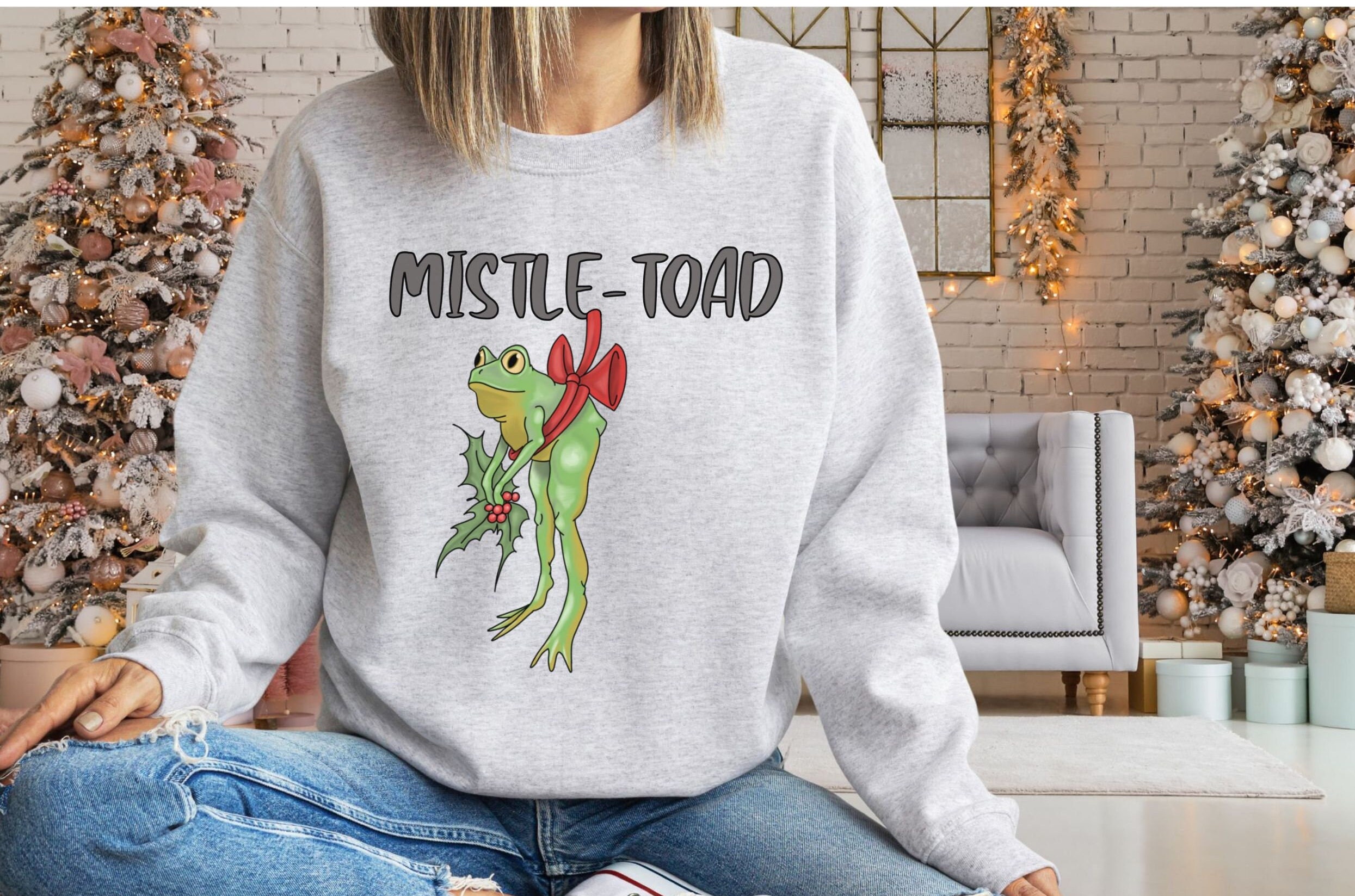 Vintage Funny Frog Christmas Sweatshirt with Mistletoe Design for Men Featuring Man I Love Frogs MILF Theme in Cottagecore Style 2 vintage funny frog christmas sweatshirt with mistletoe design for men featuring man i love frogs milf theme in cottagecore style d94bv
