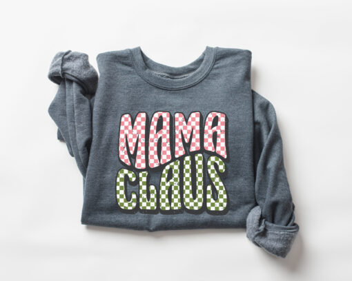 vintage mama claus sweatshirt for moms retro christmas crewneck with fun design comfortable holiday apparel c2tia