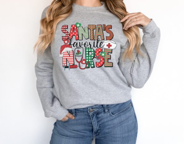 vintage nurse christmas sweatshirt for rns funny holiday shirt with unique design for nurses 0lyim