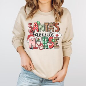 vintage nurse christmas sweatshirt for rns funny holiday shirt with unique design for nurses zc4ik