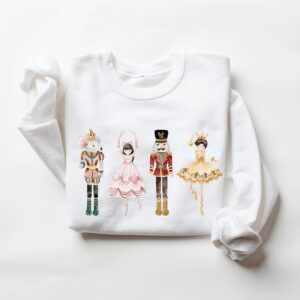 vintage nutcracker sweatshirt for christmas featuring ballet design ideal for holiday celebrations and ballerina enthusiasts 733t5