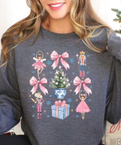 vintage nutcracker sweatshirt for christmas featuring coquette bow design and ballet doll aesthetic in soft comfortable fabric dzmlq