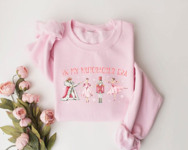 vintage nutcracker sweatshirt for women with unique in my nutcracker era design for christmas celebrations bk2fg