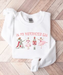 vintage nutcracker sweatshirt for women with unique in my nutcracker era design for christmas celebrations uqlgf