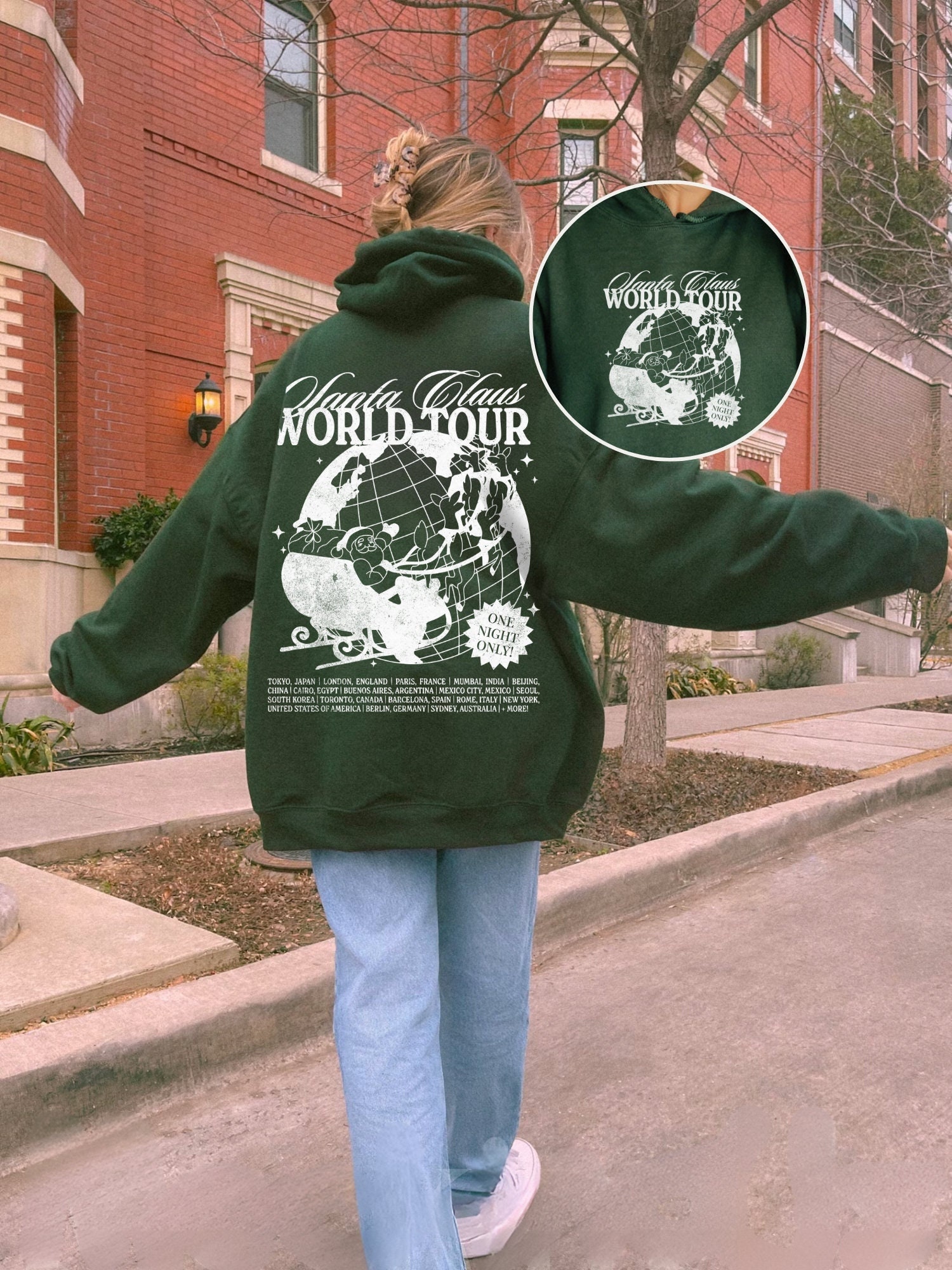 Vintage Santa Claus Hoodie Unisex 90s Aesthetic Oversized Retro Christmas Design Comfortable Matching Pajama Style for All 1 vintage santa claus hoodie unisex 90s aesthetic oversized retro christmas design comfortable matching pajama style for all gn1o3