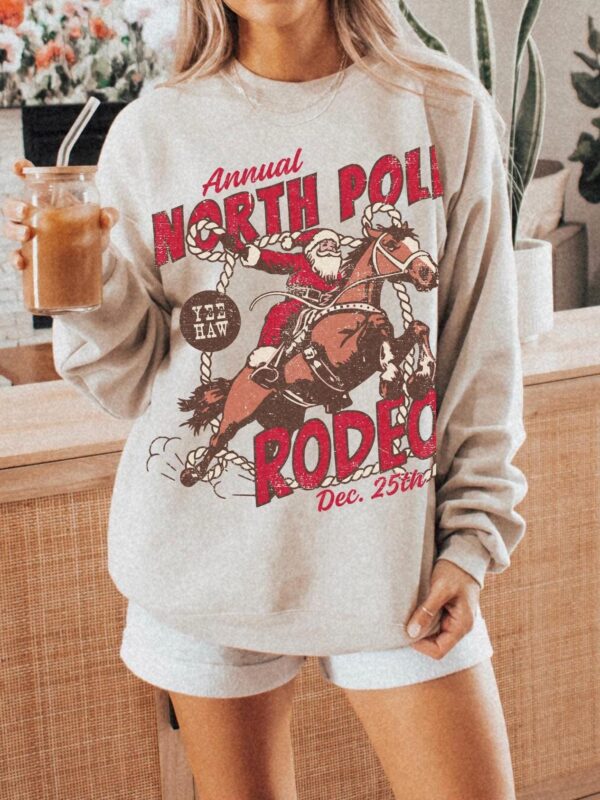 vintage santa rodeo sweatshirt unisex cowboy crewneck christmas shirt with western style design for festive holiday celebrations gpb5b