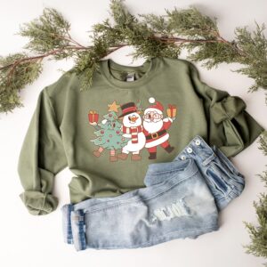 vintage santa sweatshirt retro design plus size christmas crewneck with holiday tree print for women 7r5db