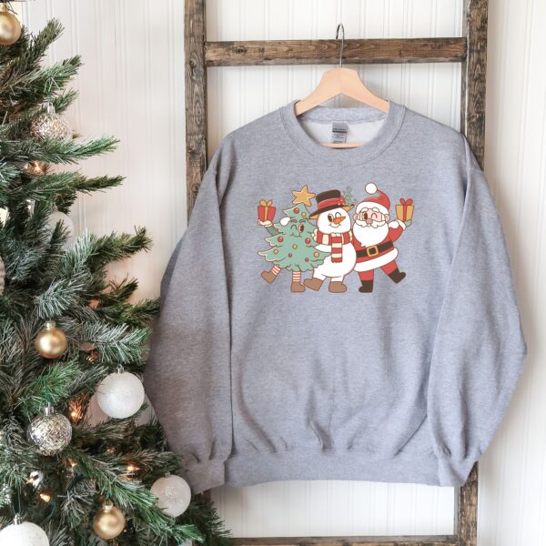 vintage santa sweatshirt retro design plus size christmas crewneck with holiday tree print for women uanwx scaled