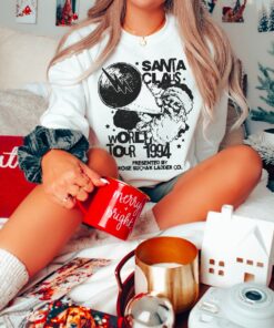 vintage santa world tour sweatshirt 90s retro crewneck for christmas matching pajamas unisex design ideal for holiday celebrations 6d2df