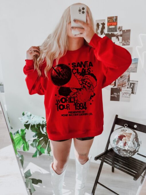 vintage santa world tour sweatshirt 90s retro crewneck for christmas matching pajamas unisex design ideal for holiday celebrations ptiyh