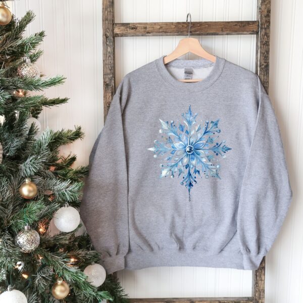 vintage snowflake sweatshirt for family matching christmas outfits plus size holiday sweater with unique snowflake design tsxo2 scaled