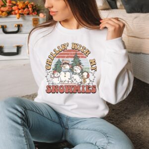 vintage snowman sweatshirt for winter lovers featuring a fun chillin with my snowmies design ideal for christmas celebrations 3ldp0